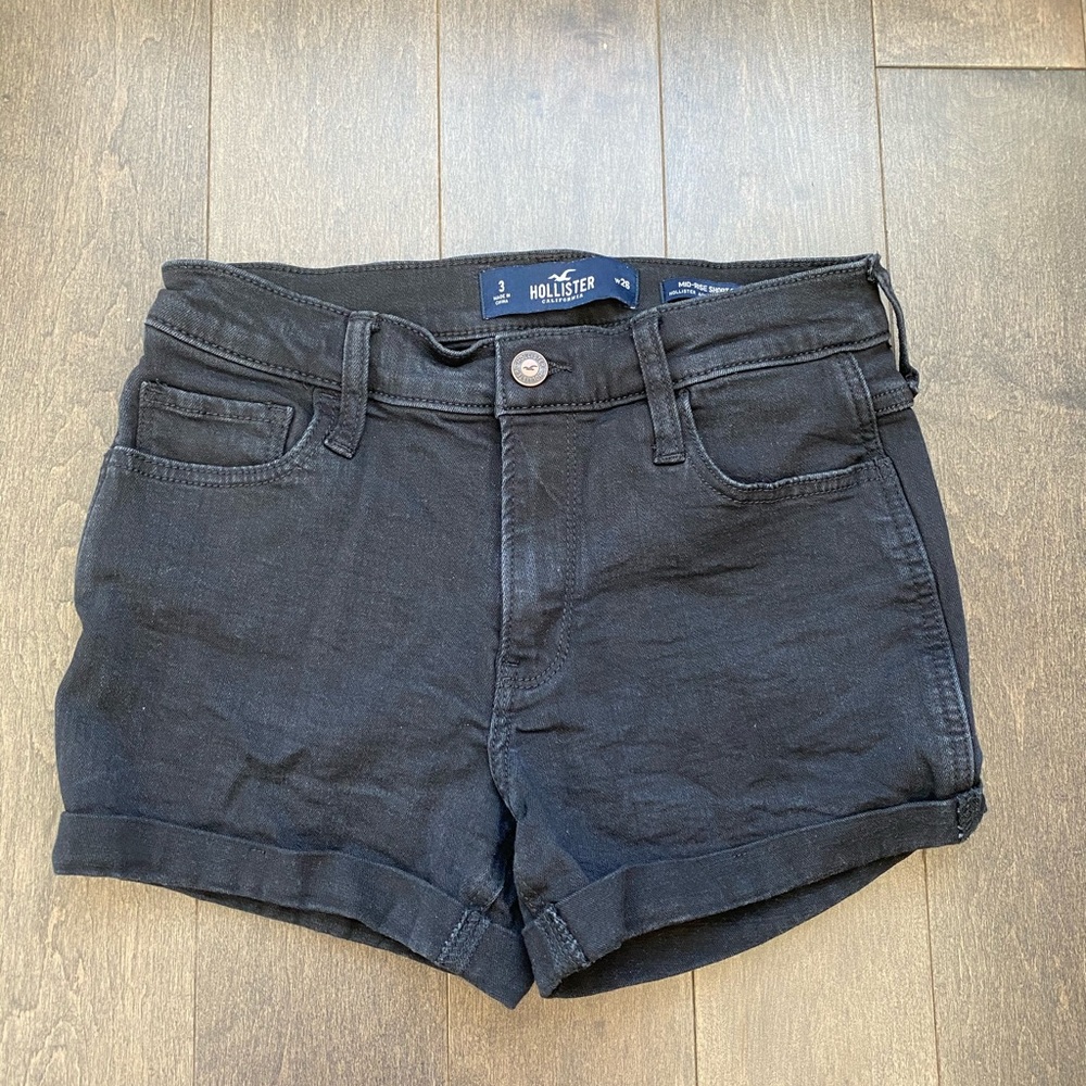 Hollister black mid rise shorts
